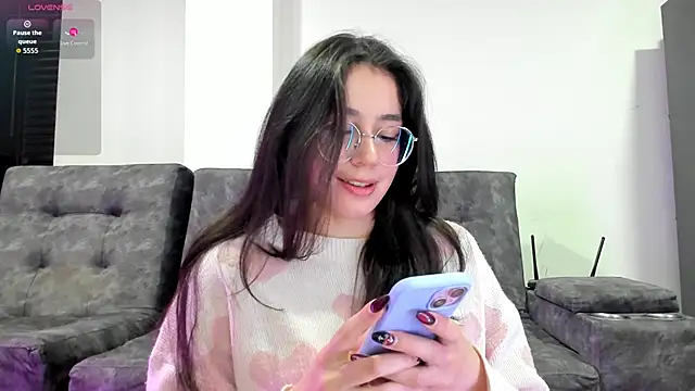 emmadiaz1 online show from 09-26-25, 02:48