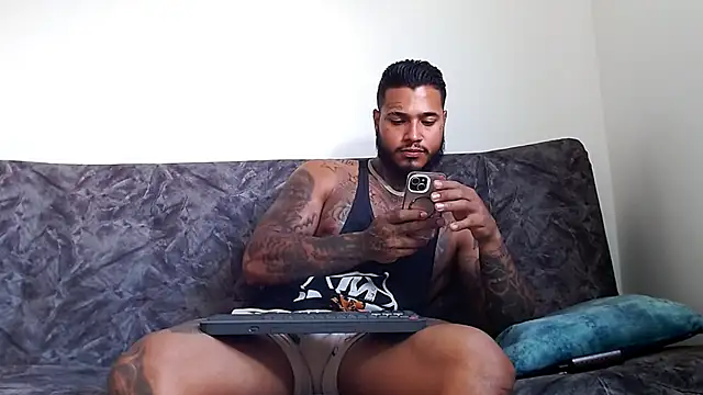 Snapshot of Exotic_tatto27121 chatting on 12-07-24, 08:16 Exotic tatto27121 online show from 12-07-24, 08:16