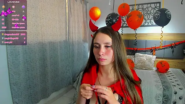 martina lujann online show from 10-22-25, 01:11