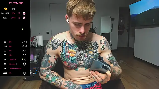 white King9999 online show from 12-18-24, 04:42