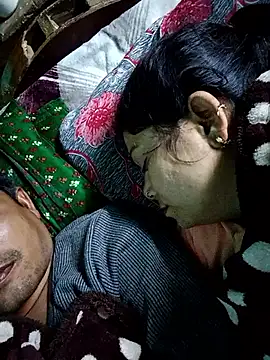 Lustyful Couple online show from 12-17-25, 11:44