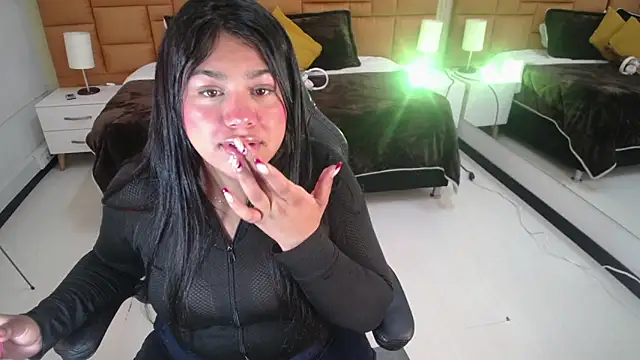 Snapshot of _Dulcinea_1 chatting on 03-18-25, 11:08 Dulcinea 1 online show from 03-18-25, 11:08