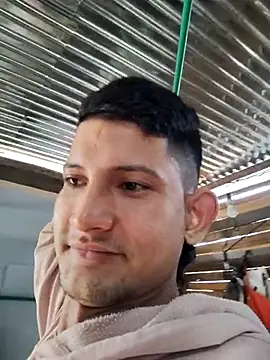 Valentinacuc online show from 12-21-25, 01:40