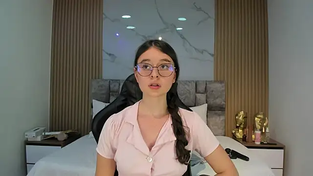 Khalifa fletcher online show from 02-08-25, 08:42