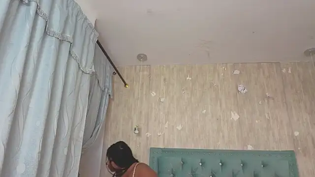 Alexa roussee online show from 11-18-25, 12:53