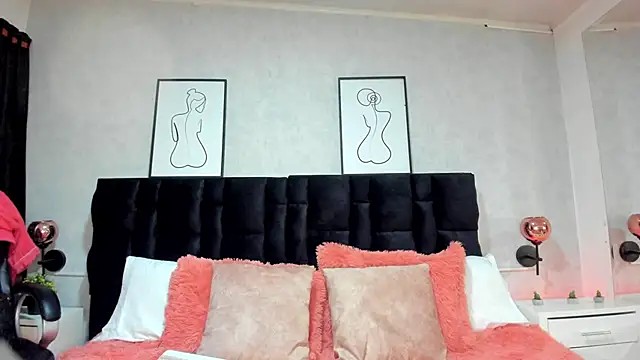 Snapshot of Katti_Barrera chatting on 02-20-25, 11:20 Katti Barrera online show from 02-20-25, 11:20