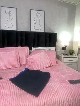 Snapshot of Katti_Barrera chatting on 11-19-25, 08:31 Katti Barrera online show from 11-19-25, 08:31