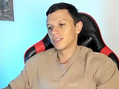 Snapshot of goodboy69l chatting on 02-17-26, 10:49 goodboy69l online show from 02-17-26, 10:49