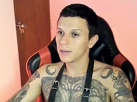 Snapshot of goodboy69l chatting on 03-01-26, 11:40 goodboy69l online show from 03-01-26, 11:40