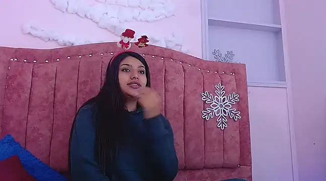 SarahStones online show from 12-19-24, 10:56