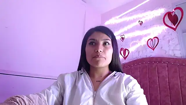 SarahStones online show from 03-14-25, 08:49