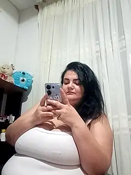 Snapshot of Madisonpalacio chatting on 03-01-25, 02:15 Madisonpalacio online show from 03-01-25, 02:15