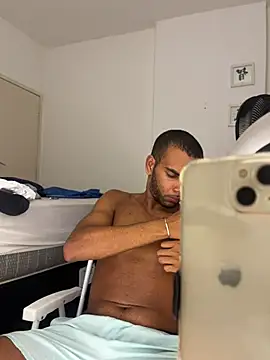 Snapshot of noahmarins chatting on 02-01-25, 09:51 noahmarins online show from 02-01-25, 09:51