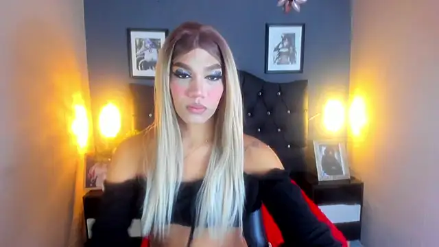 Sara-Smith- online show from 09-25-25, 12:20