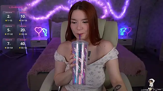 RedShinee online show from 03-05-25, 08:21