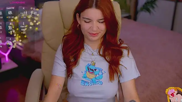 RedShinee online show from 10-28-25, 07:56