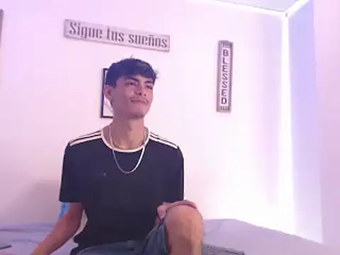 harrytomson 1 online show from 12-30-24, 06:16