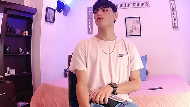 harrytomson 1 online show from 09-14-25, 08:24