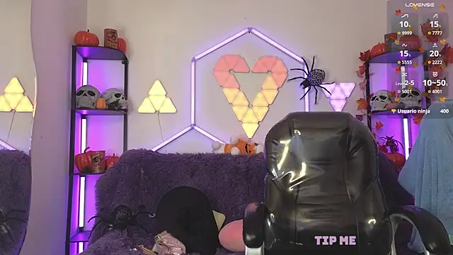 littlevixen18 online show from 10-08-25, 02:14