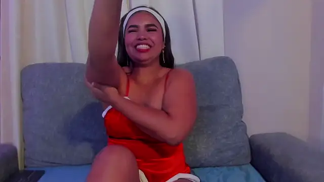 zoe roux21 online show from 12-14-25, 03:01