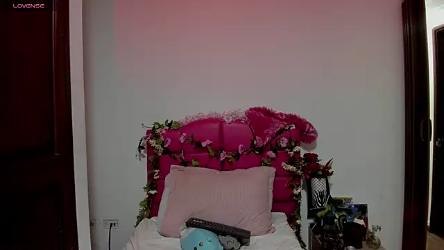 SexyNaf online show from 10-30-25, 07:47