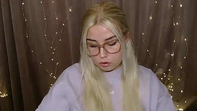 KristyHoney online show from 12-19-24, 07:29