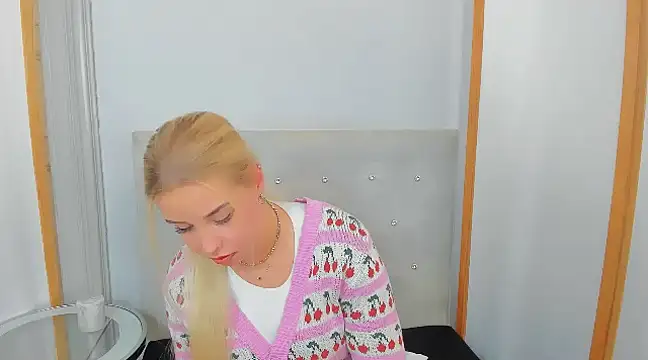 KristyHoney online show from 03-04-25, 09:51