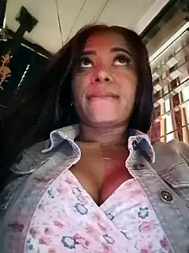 Snapshot of cindy_damm chatting on 01-18-25, 12:13 cindy damm online show from 01-18-25, 12:13