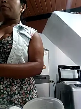 Snapshot of cindy_damm chatting on 02-06-25, 05:51 cindy damm online show from 02-06-25, 05:51