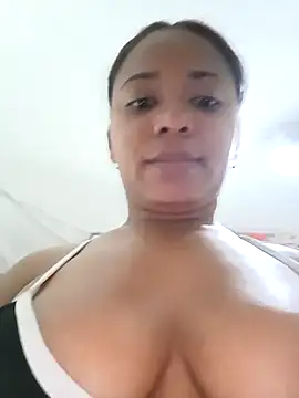 Snapshot of cindy_damm chatting on 02-13-25, 02:56 cindy damm online show from 02-13-25, 02:56