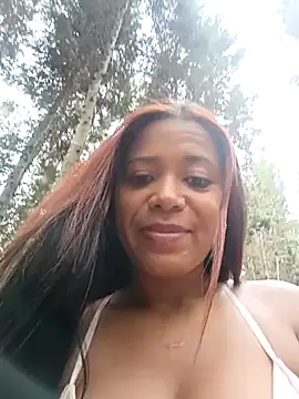 Snapshot of cindy_damm chatting on 02-18-25, 06:37 cindy damm online show from 02-18-25, 06:37