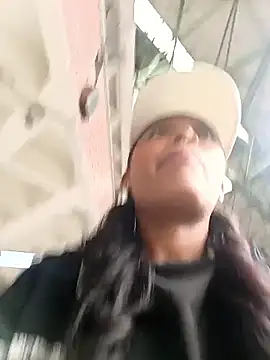 Snapshot of cindy_damm chatting on 09-16-25, 04:19 cindy damm online show from 09-16-25, 04:19