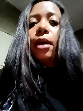 Snapshot of cindy_damm chatting on 09-28-25, 03:12 cindy damm online show from 09-28-25, 03:12