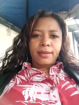 Snapshot of cindy_damm chatting on 10-22-25, 07:35 cindy damm online show from 10-22-25, 07:35