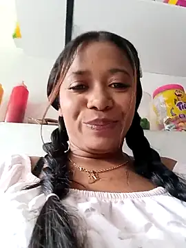 Snapshot of cindy_damm chatting on 11-18-25, 06:56 cindy damm online show from 11-18-25, 06:56