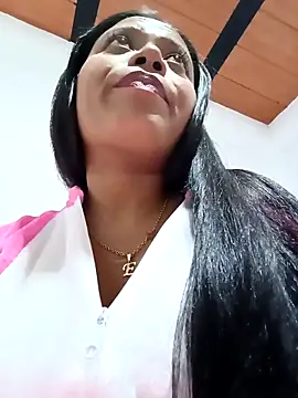 Snapshot of cindy_damm chatting on 11-28-25, 10:56 cindy damm online show from 11-28-25, 10:56