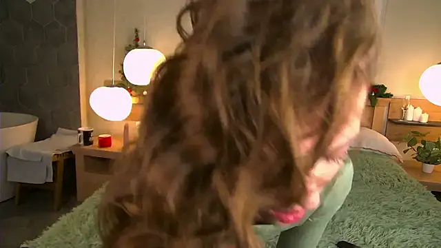 AshleyDouglas online show from 01-05-25, 07:49