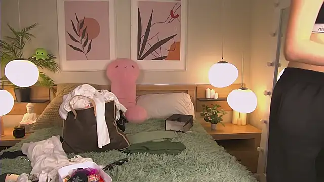 AshleyDouglas online show from 01-20-25, 04:21