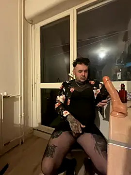 Snapshot of lope85540 chatting on 10-19-25, 03:18 lope85540 online show from 10-19-25, 03:18