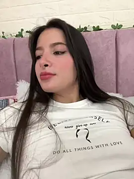 annaharper- online show from 12-20-24, 10:54