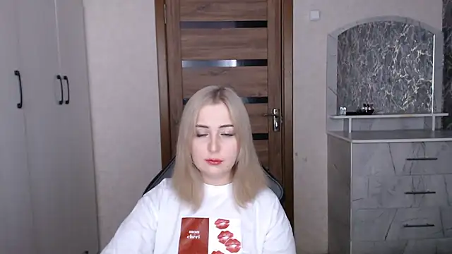 Kristy-Max online show from 01-13-26, 07:41