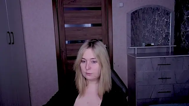 Kristy-Max online show from 02-24-26, 01:47