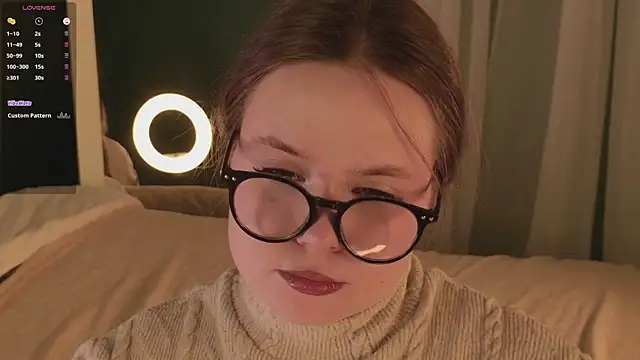 Snapshot of SunnyRisha chatting on 11-21-25, 05:17 SunnyRisha online show from 11-21-25, 05:17