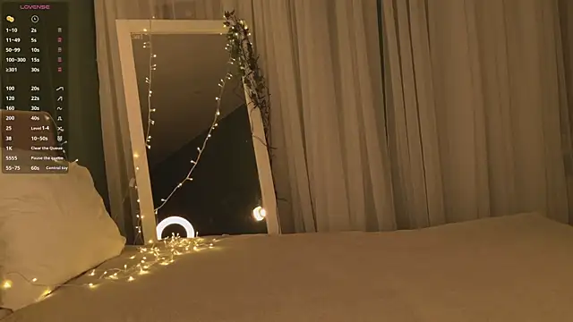 SunnyRisha online show from 12-23-25, 05:16