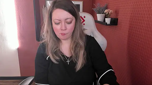 Snapshot of JesiaFoxi chatting on 01-15-25, 11:21 JesiaFoxi online show from 01-15-25, 11:21