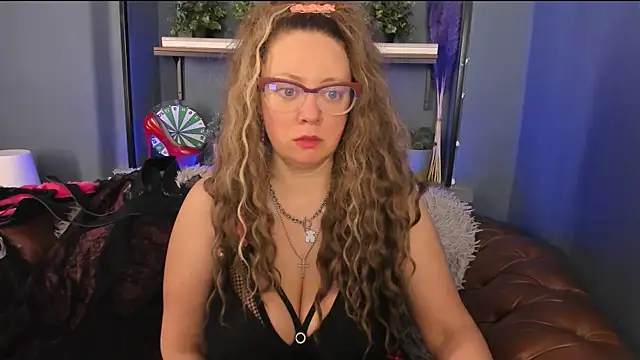Snapshot of JesiaFoxi chatting on 03-19-25, 10:55 JesiaFoxi online show from 03-19-25, 10:55