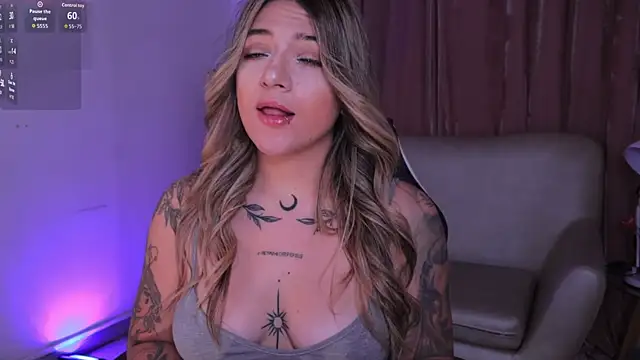 ashleyvalirya online show from 11-06-25, 03:51