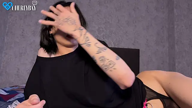 CHERLYBAY online show from 04-10-26, 06:40