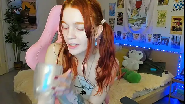 Sunny Elly online show from 02-10-25, 09:04