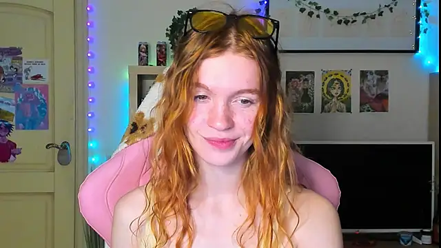 Sunny Elly online show from 10-10-25, 08:57